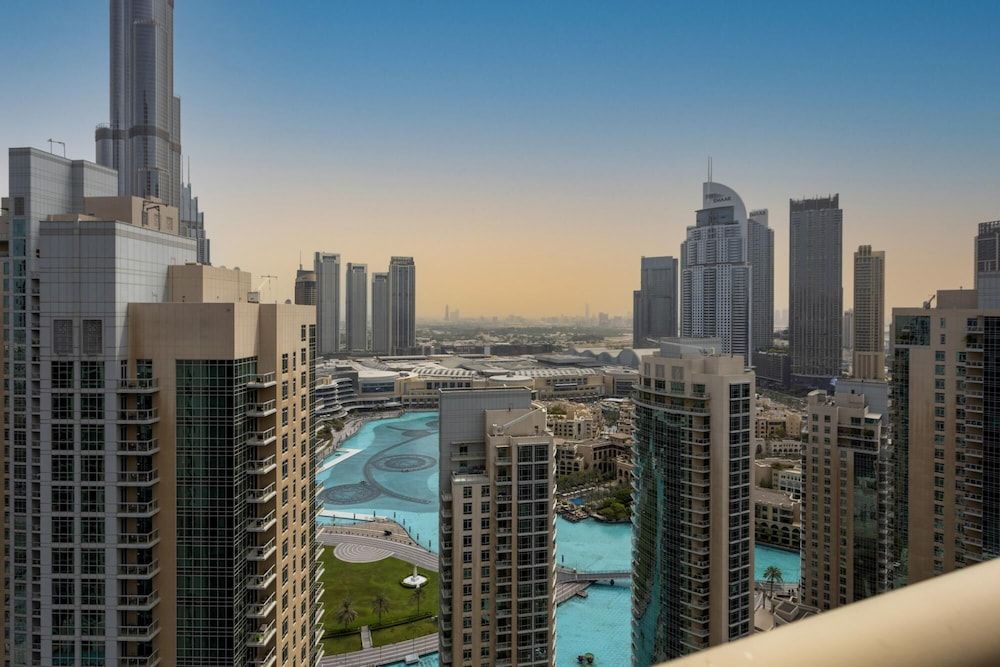 Luxury 2BR Downtown Apt With Burj Khalifa View Apartment 20