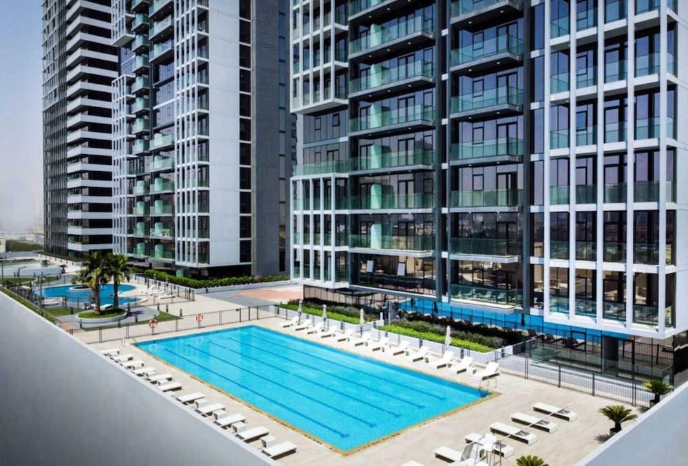 Elite LUX Holiday Homes - Bloom Studio Luxury Meets Leisure in JVC Dubai