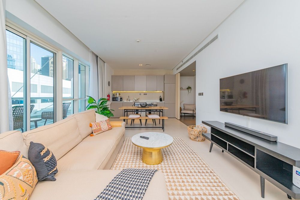 Amazing Stay in Marina With Balcony & View