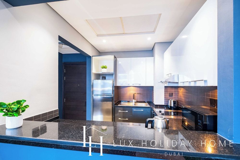LUX The Silverene Marina view Suite 2