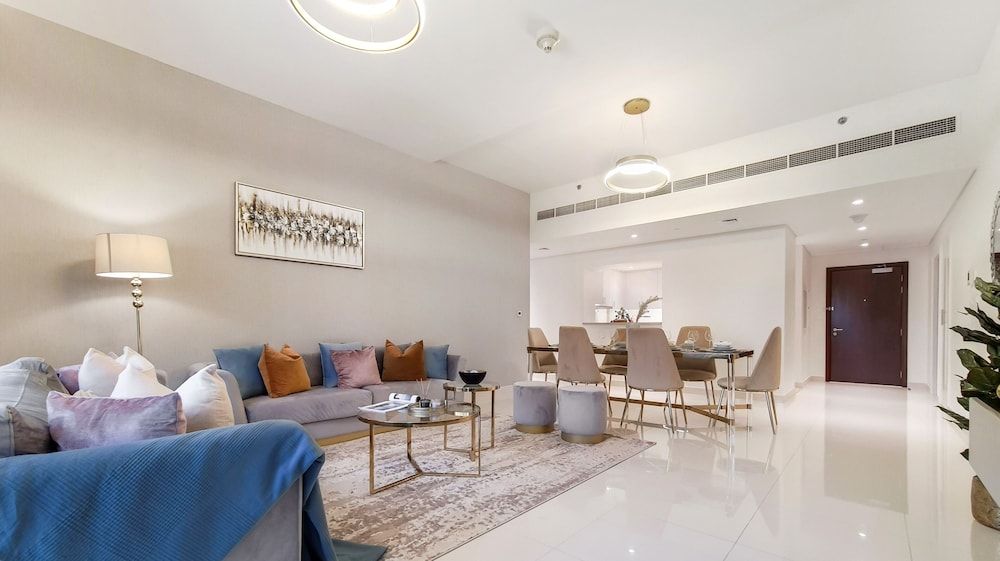 Designer 3 BR w/ walking distance to Dubai Mall