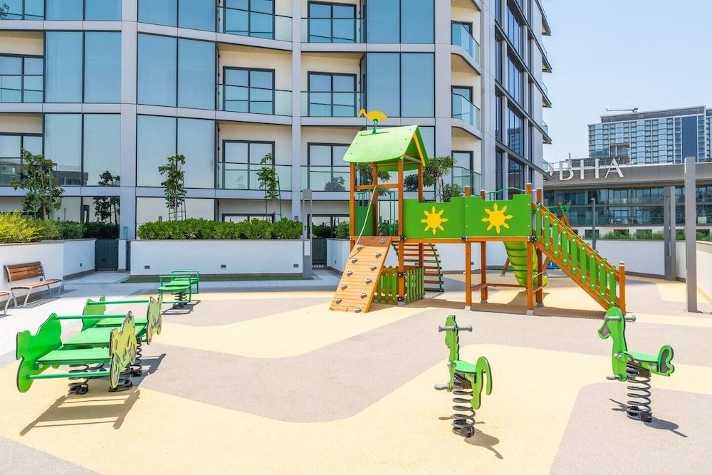 Al Meydan - Sobha Waves 1BR Plus Maids