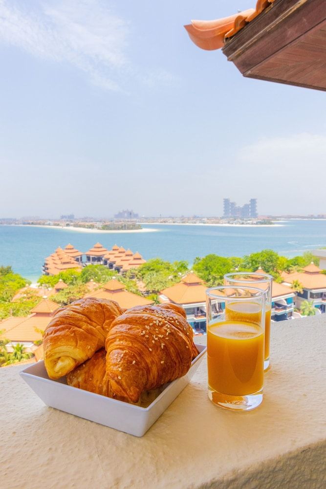 DXB - Anantara - 702 - PJ