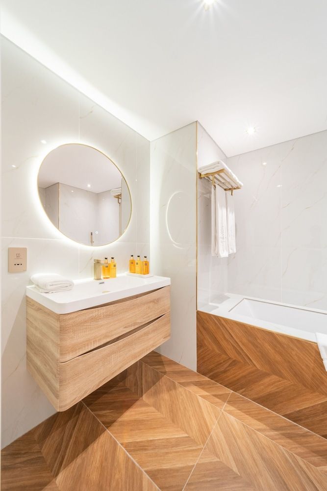 DXB - Anantara - 702 - PJ