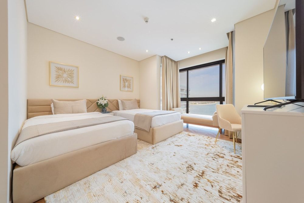 DXB - Anantara - 702 - PJ