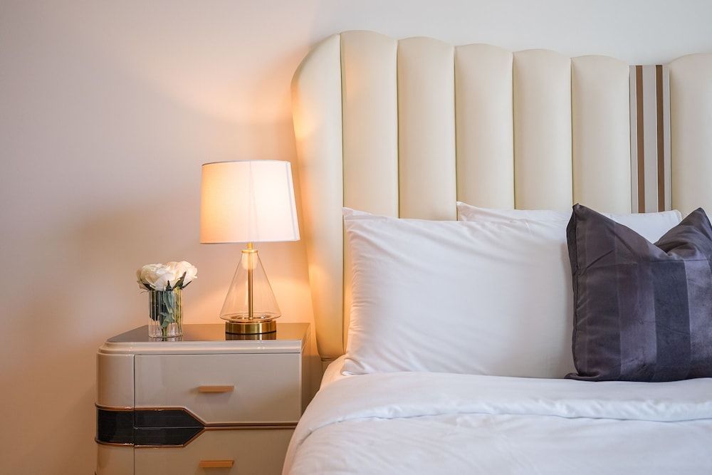 Stylish One Bedroom Apartment Standard