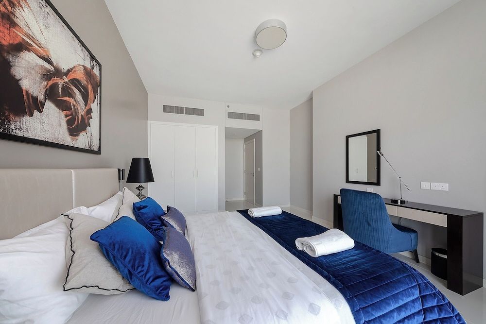 Apartments Artesia Tower D