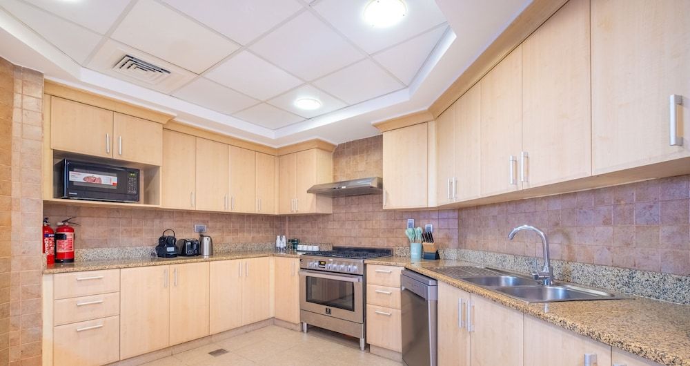LUX The Shoreline Penthouse Suite