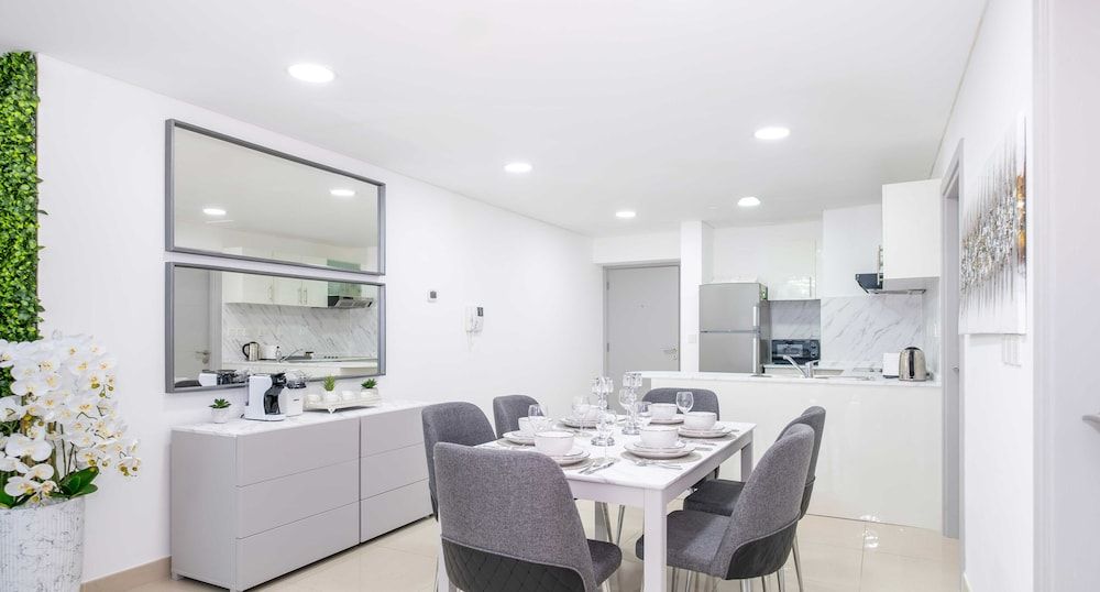 LUX The Marina Ocean View Suite 4