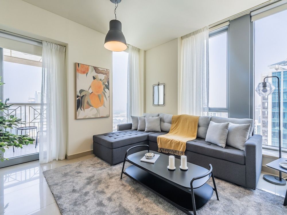 Splendid Condo With View On The Fountain