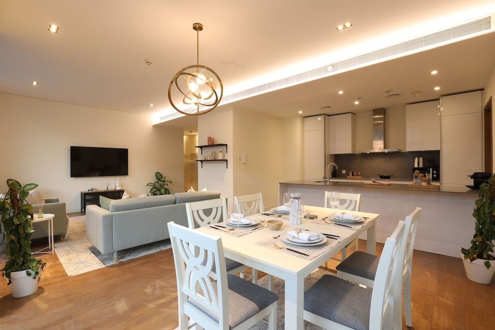 Manzil - Sleek 2BR Home w Maids room nr Dubai Mall