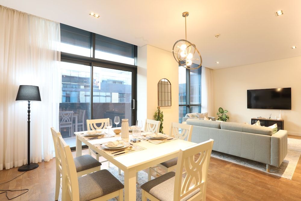 Manzil - Sleek 2BR Home w Maids room nr Dubai Mall