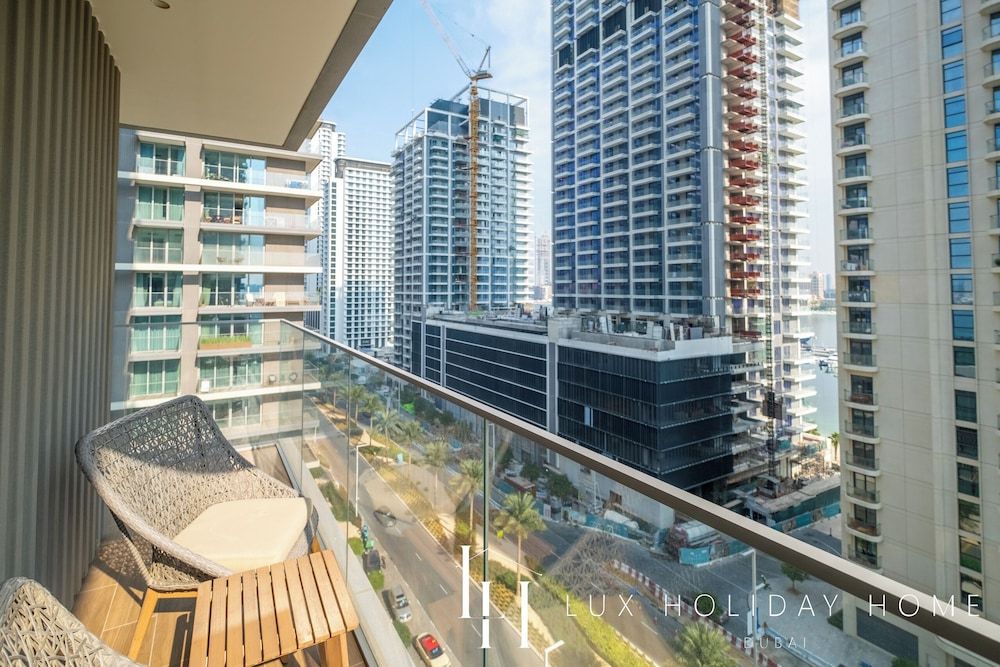 LUX  The Beach Isle View Suite