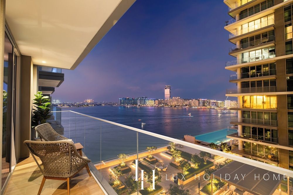 LUX  The Beach Isle View Suite