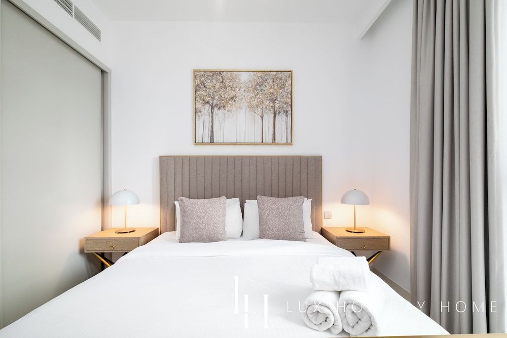 LUX  The Beach Isle View Suite