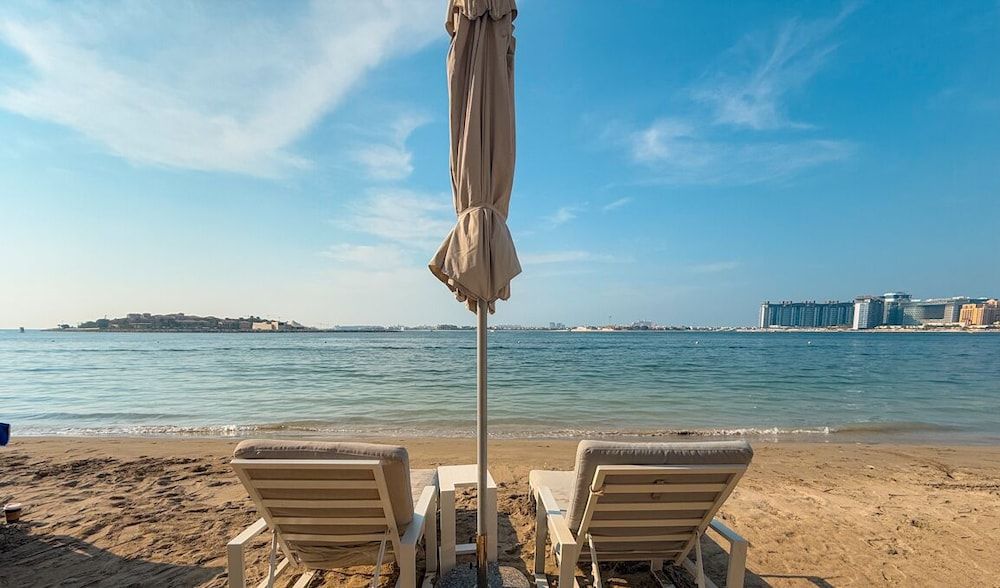 LUX  The Beach Isle View Suite