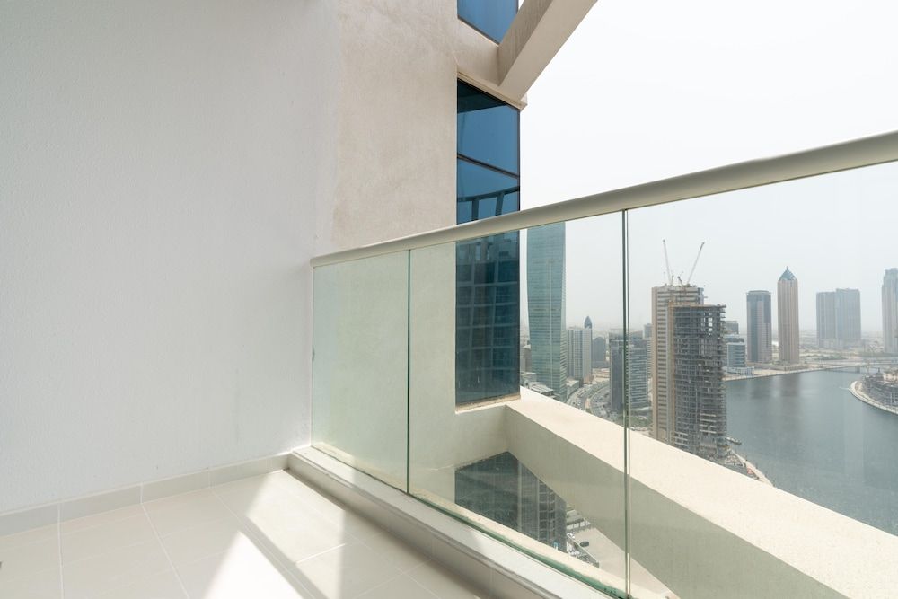 Whitesage - Condo With Incredible Canal and Burj Khalifa Views