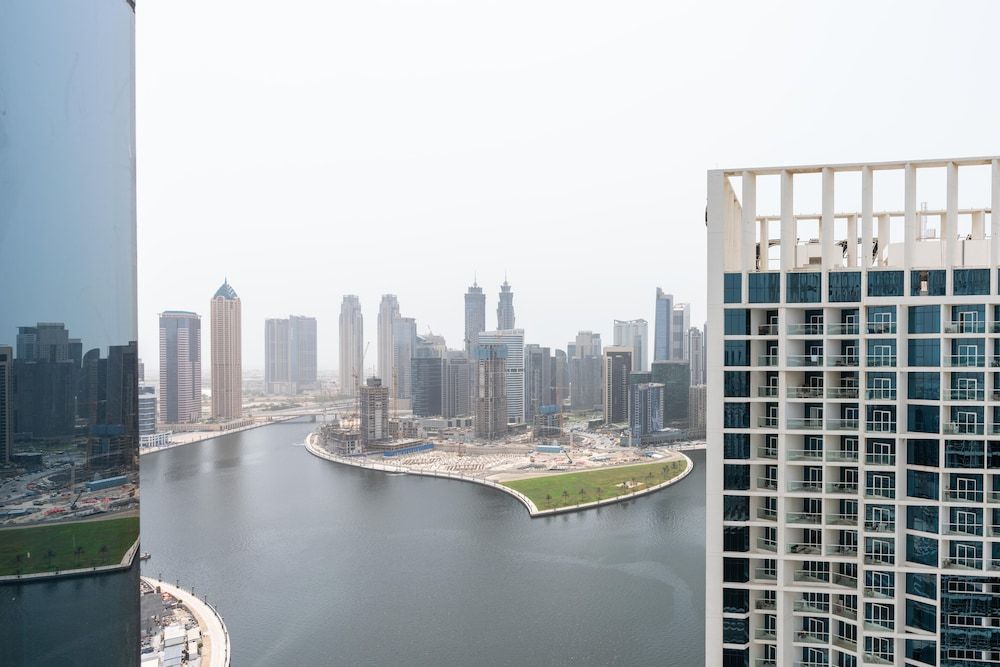 Whitesage - Condo With Incredible Canal and Burj Khalifa Views