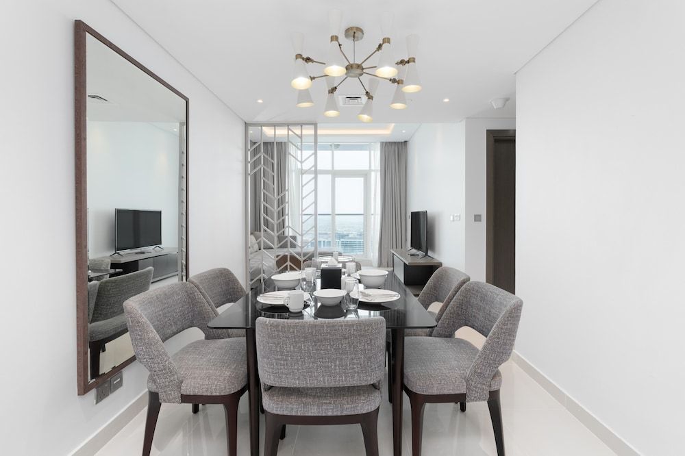 Whitesage - Condo With Incredible Canal and Burj Khalifa Views