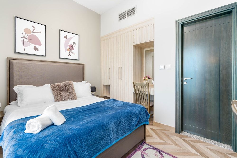 Whitesage - Super Chic Condo With Terrace And Cityscape Views