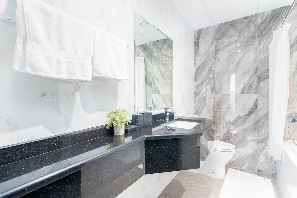 Whitesage - Super Chic Condo With Terrace And Cityscape Views