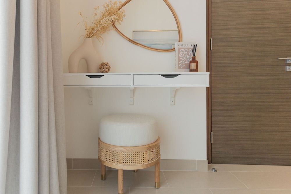 HiGuests - Sobha Creek Vista tower A