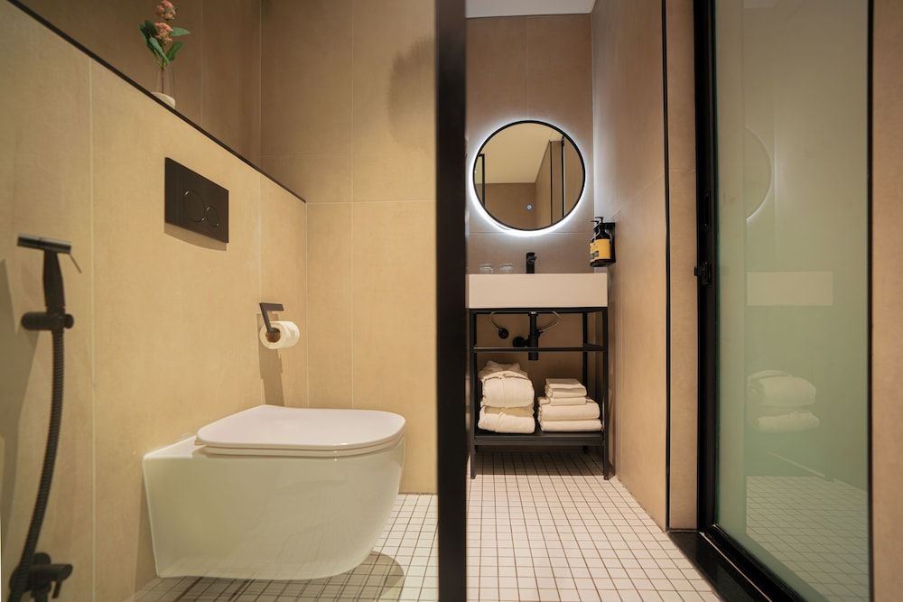 AUHotel Abu Dhabi - Airport Transit Hotel Superior Twin Room (Maximum 06 Hours stay) 4