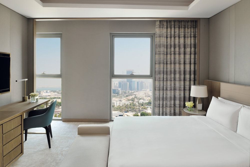 InterContinental Residences Abu Dhabi by IHG Studio, 1 King Bed, City View