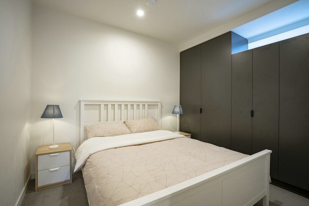 City Apartment 1, 2 Bedrooms, City View