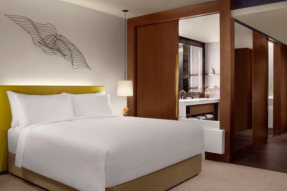 The Ritz-Carlton, Melbourne Deluxe King City View