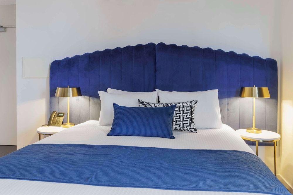 Oaks Melbourne St Kilda Road Hotel Studio 2