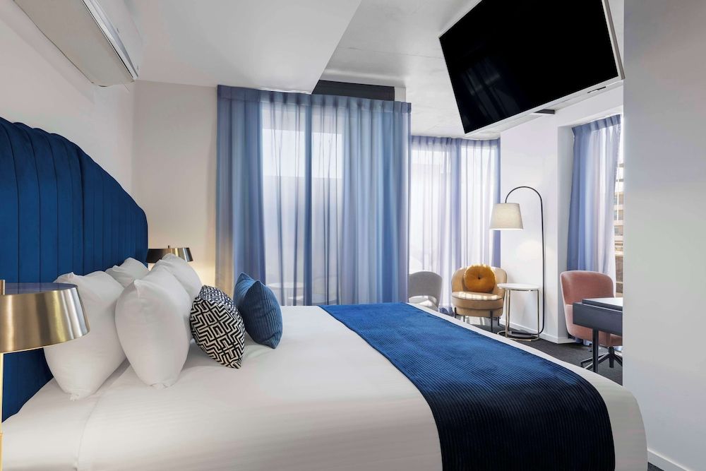 Oaks Melbourne St Kilda Road Hotel Studio 5
