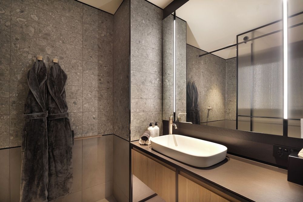 The Howey Urban Superior King 7