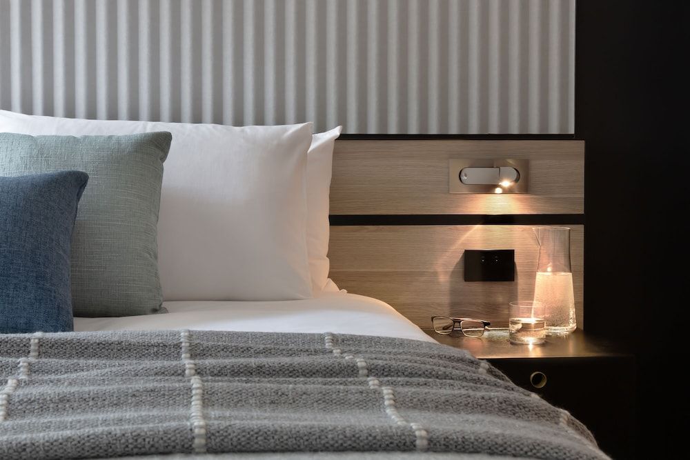 The Howey Urban Superior King 3