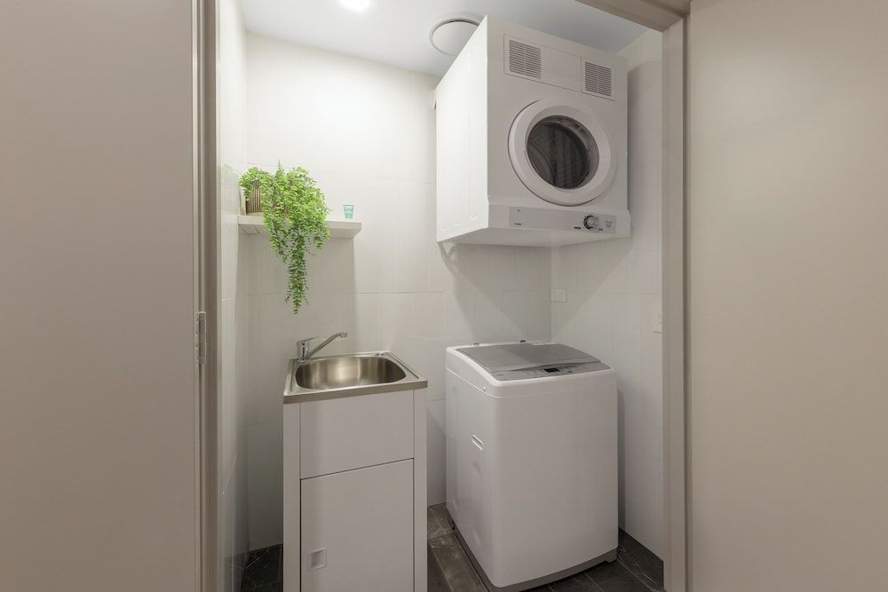 Meriton Suites Melbourne Mini Studio 3