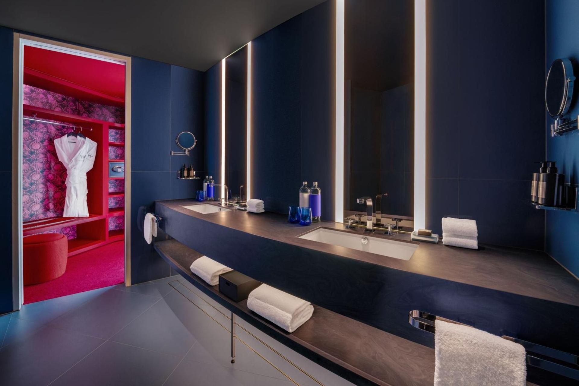 Supreme Suite, 1 Bedroom Suite, 1 King, Darling Harbor view