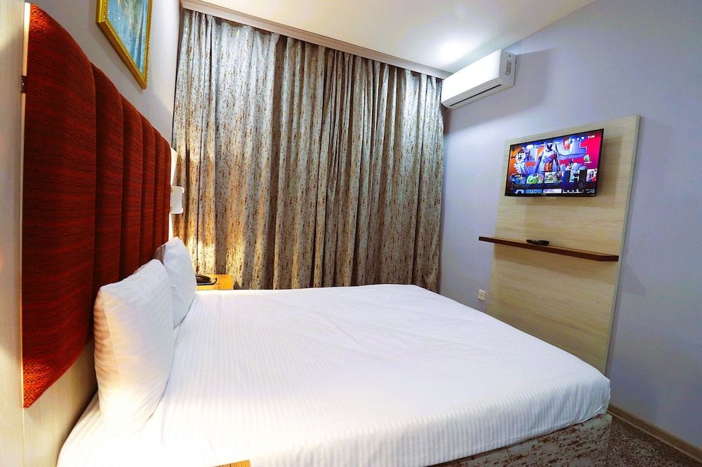 Amazon Hotel - Free Massage Double or Twin Room 2