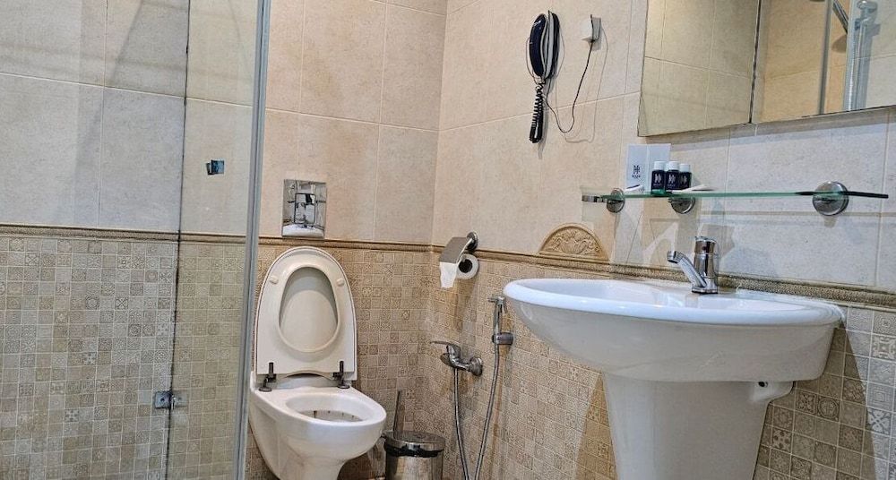 Hazz Boutique Hotel Standard Twin Room, City View 4