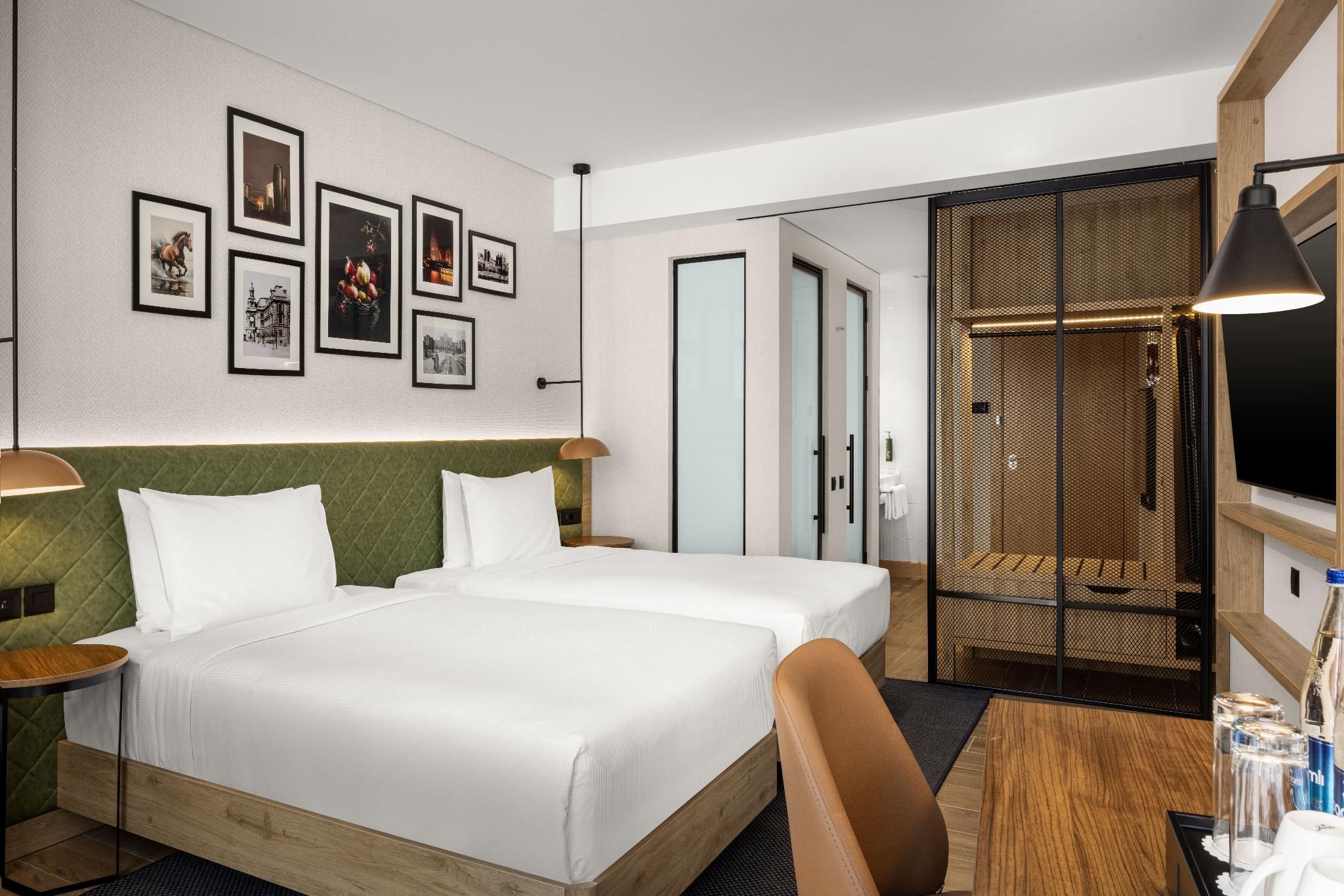 Twin Room with City View