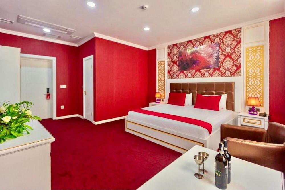 Deluxe Triple Room, 1 Bedroom, Desert View