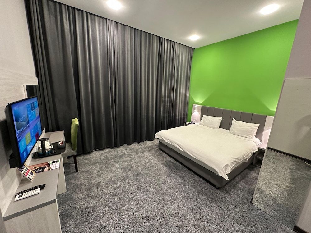 Elite Suite