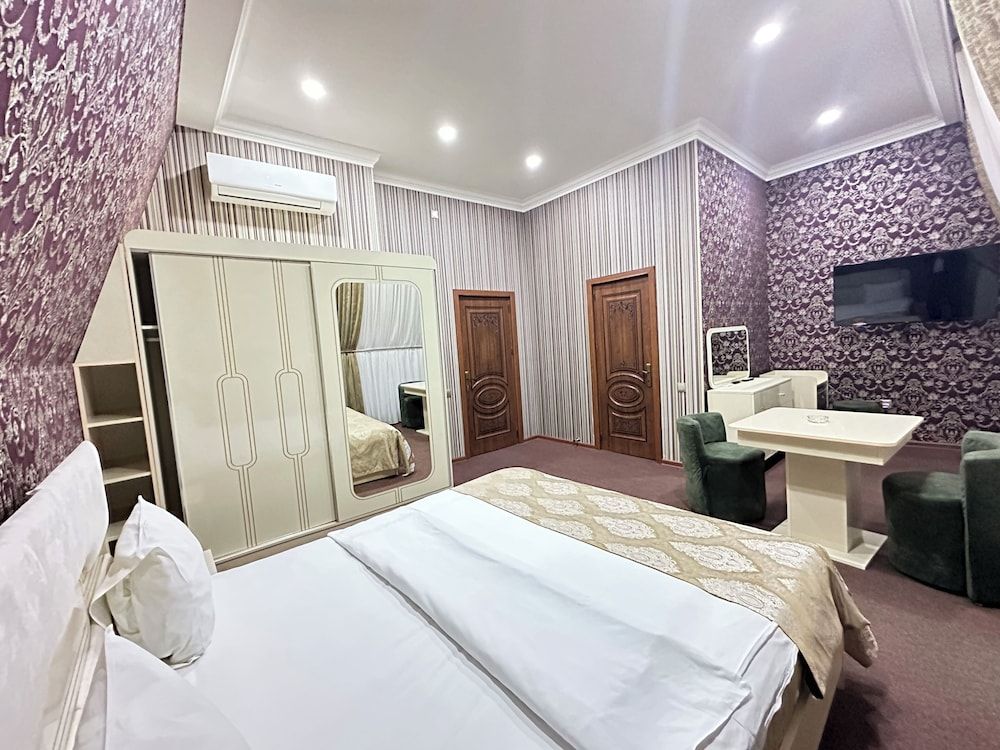 Economy Room, No Windows