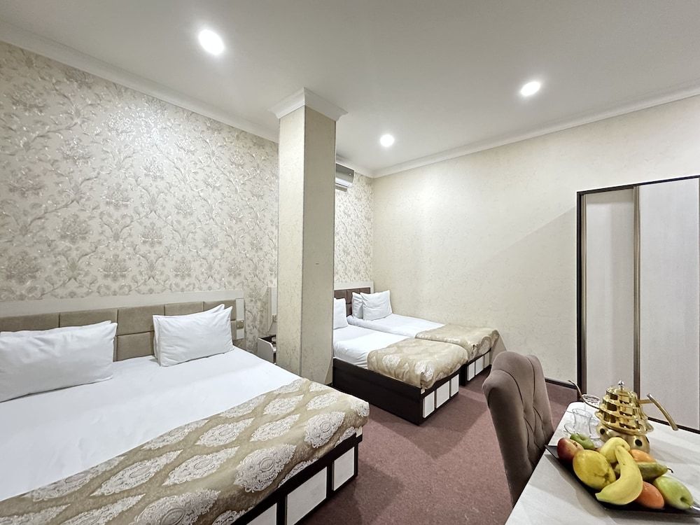 Elite Quadruple Room