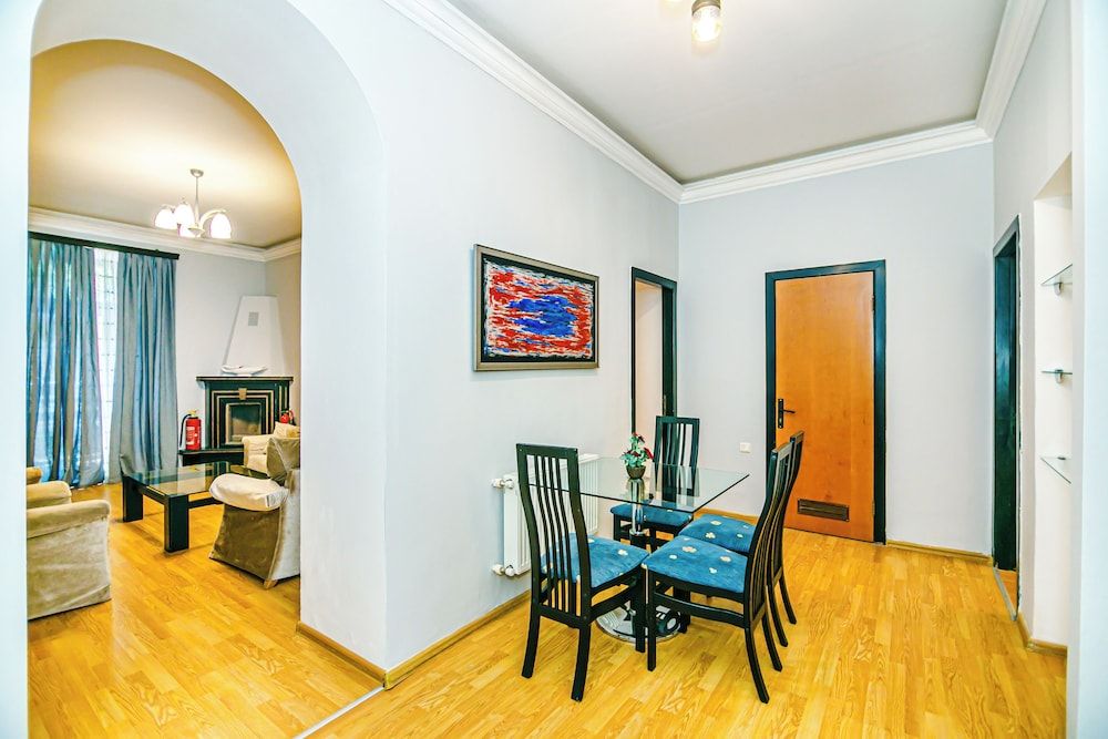 Azneft Garden Apartment