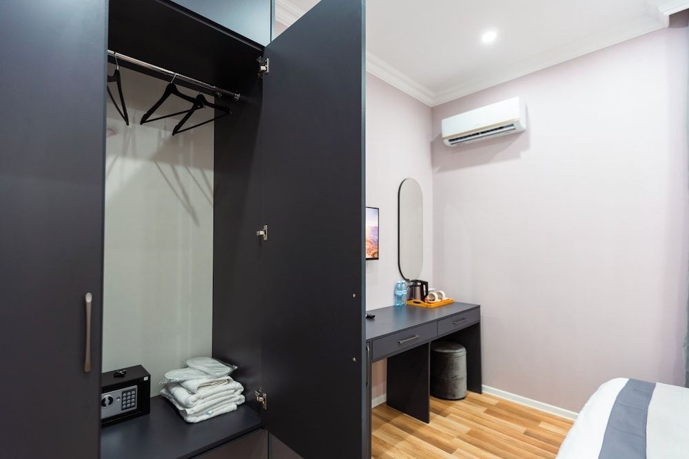 Hillside City Center Hotel Economy Double Room 4