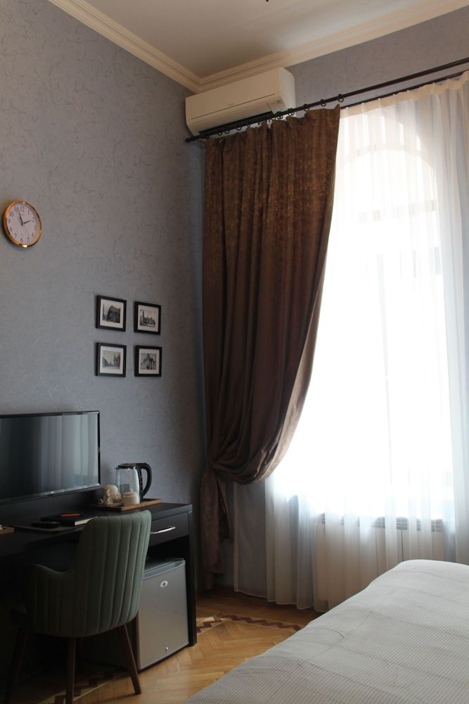 1883 Boutique Hotel Economy Room 22