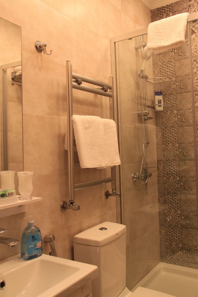 1883 Boutique Hotel Economy Room 9