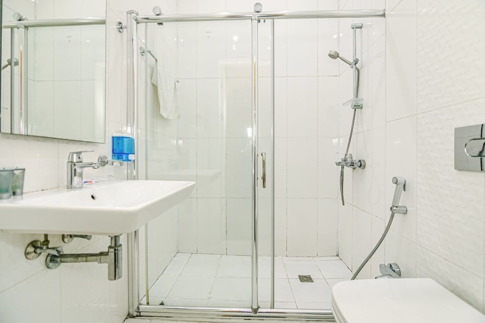 Bristol Hotel Standard Double Room 5