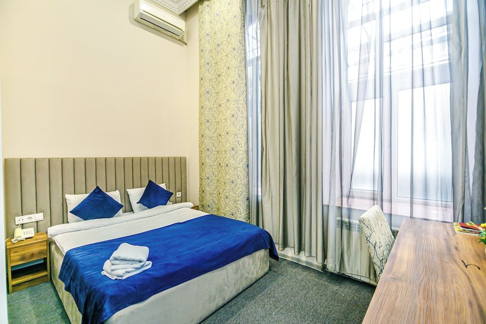 Bristol Hotel Standard Double Room 3