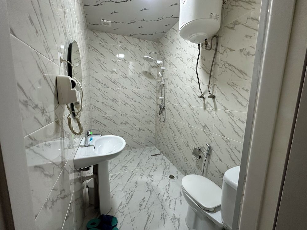 Perron Hotel Superior Double or Twin Room 24